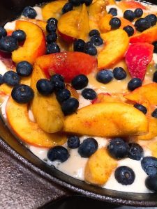 2016_0707_In_the_Kitchen_Kayleigh_recipes_peach_cobbler