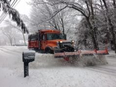Nor’easter bears down on the East End, six to 10 inches of snow expected