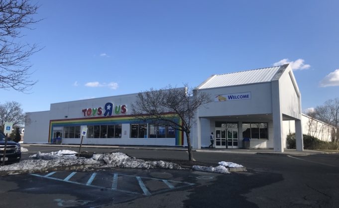 2018_0315_toys_r_us