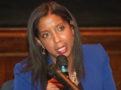 In split vote, Riverhead board of education extends superintendent’s contract