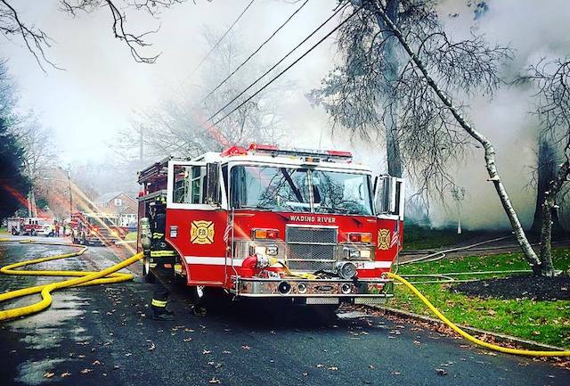 2018_1212_WRFD_truck_courtesy