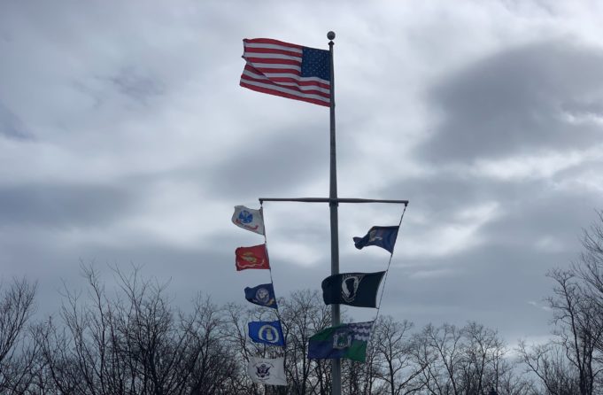 2020_0207_Wind_flags