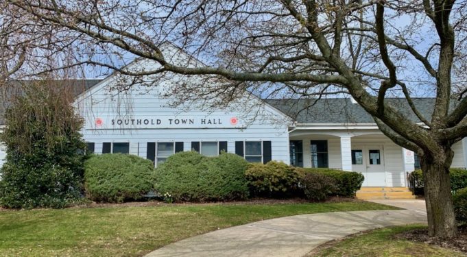 2020_0330 _Southold Town Hall