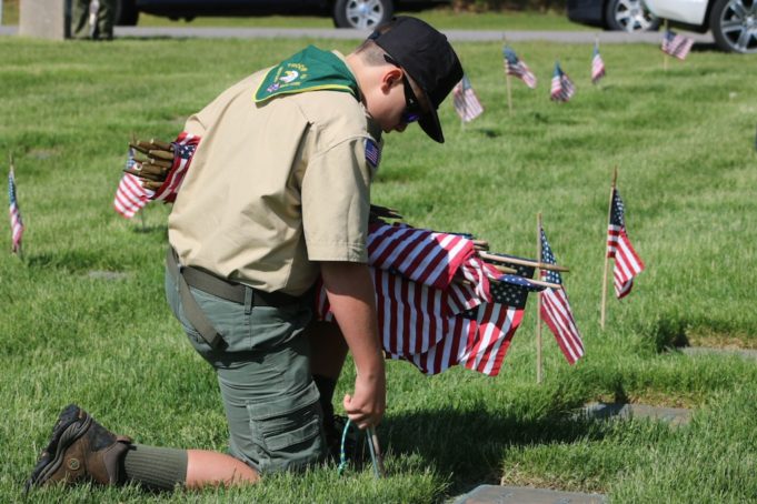 2019_0525_Scout_Calverton National Cemetery flags - 1