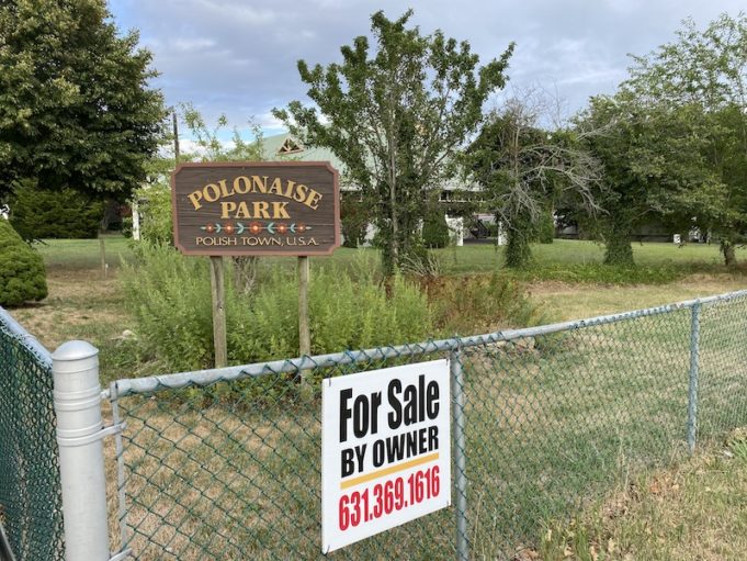 2020_0808_Polonaise_Park for sale - 1