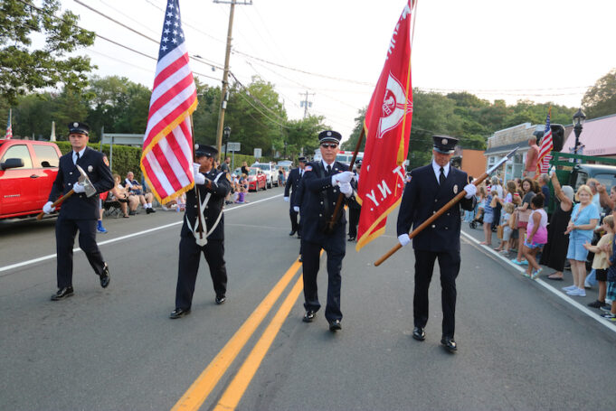 2023_0719_Jamesport_parade_carnival - 19