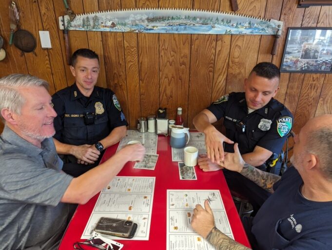 2023_1008_coffee with a cop_1_10.04.2023 - 1