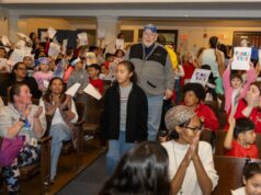 Riverhead kids say a big ‘thank you’ to local veterans at Roanoke Avenue Elementary School
