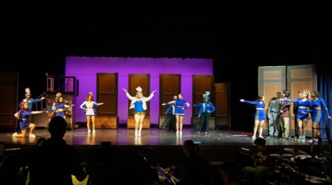 2926_0325_Legally Blonde - 1