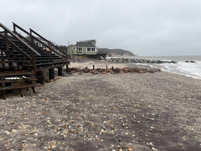 Baitng-Hollow-LI-Sound-erosion-noreaster